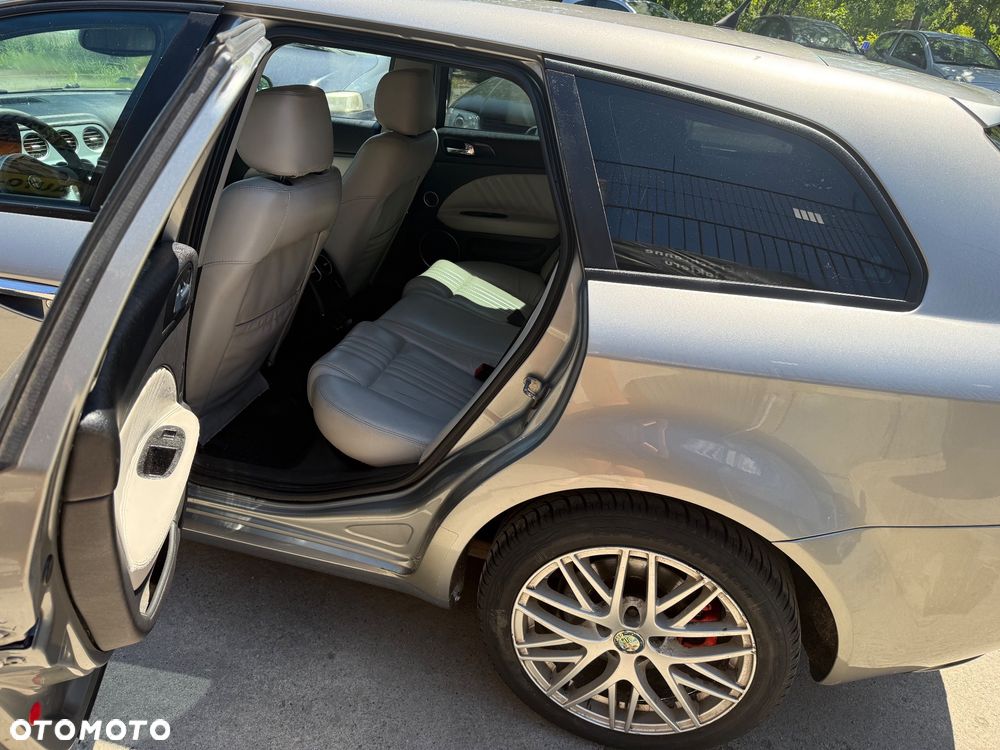 Alfa Romeo 159 2.4JTDM Distinctive - 6