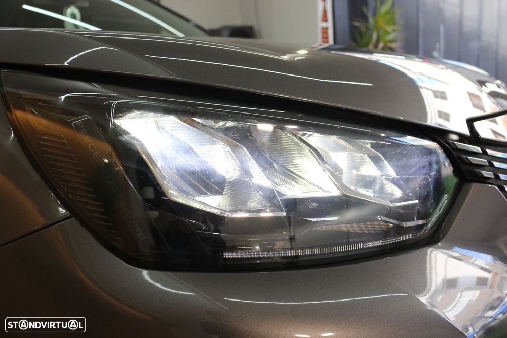 Peugeot 2008 1.5 BlueHDi Allure Pack - 38