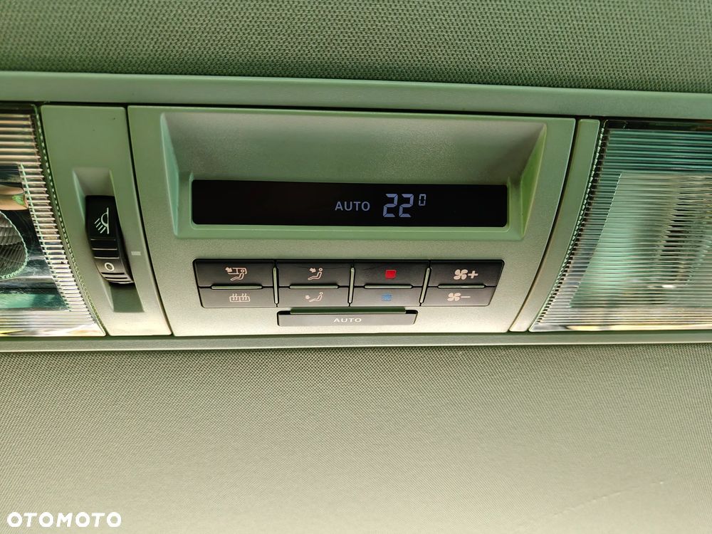 Volkswagen Caravelle 2.0 TDI L2 Comfortline - 34