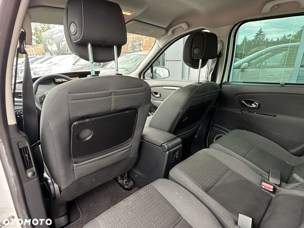 Renault Scenic 1.5 dCi Emotion - 21