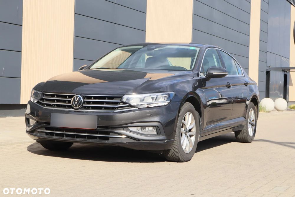 Volkswagen Passat 1.5 TSI EVO Business DSG - 1