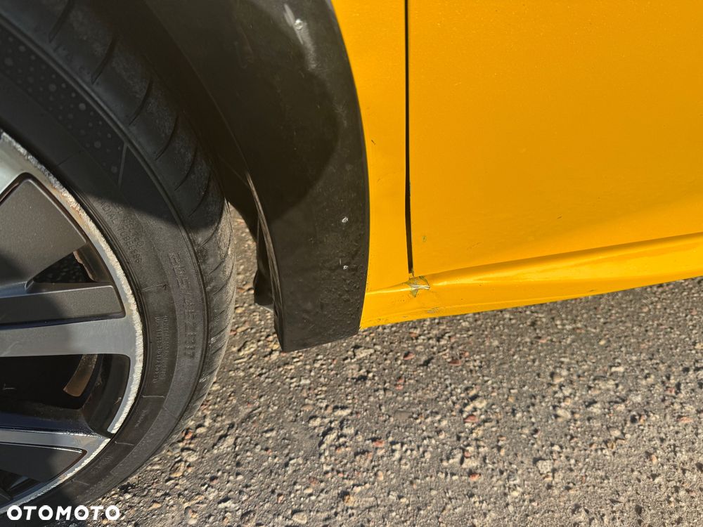 Peugeot 208 PureTech 100 EAT8 GT Pack - 10