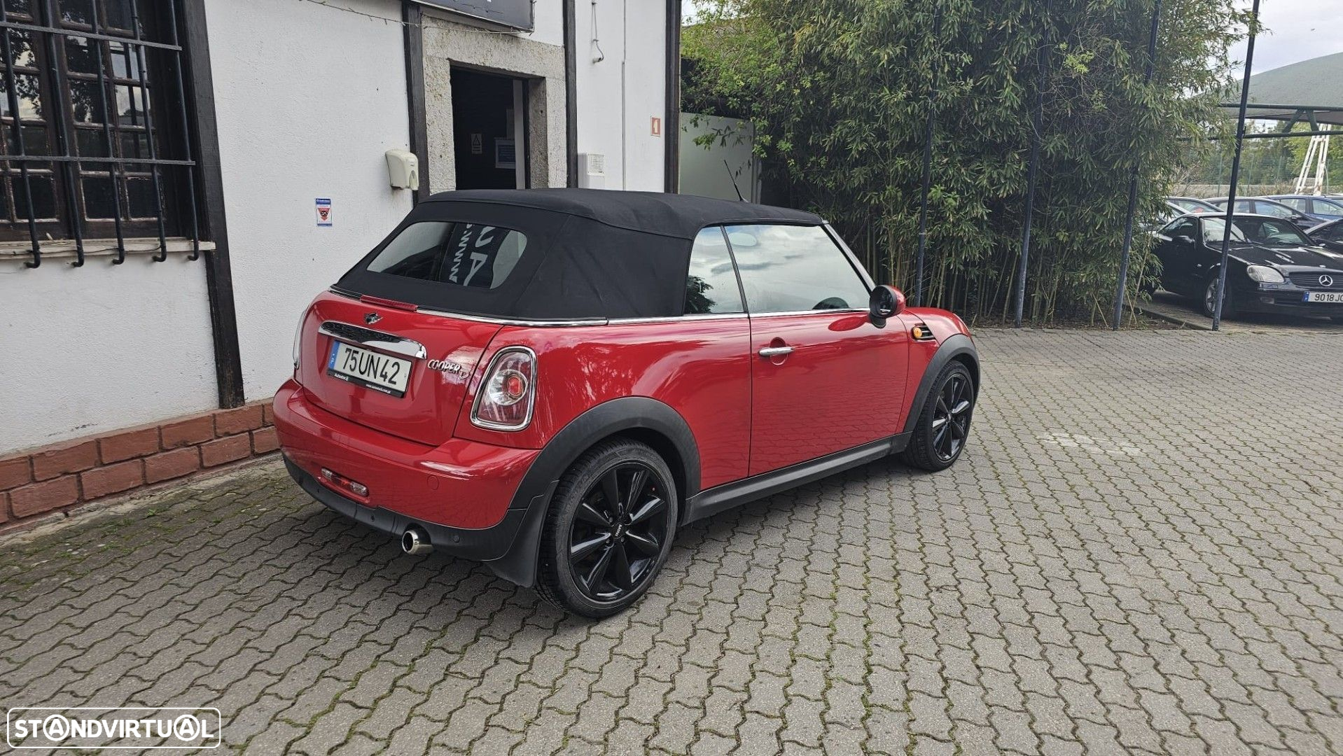MINI Cabrio Cooper D - 3