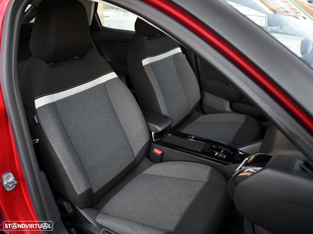 Citroën C4 PureTech 130 Stop&Start EAT8 PLUS - 6