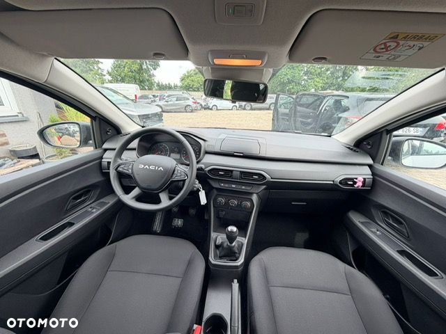 Dacia Sandero SCe 65 Essential - 18
