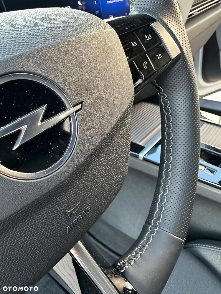 Opel Astra 1.5 D Automatik GS Line - 24