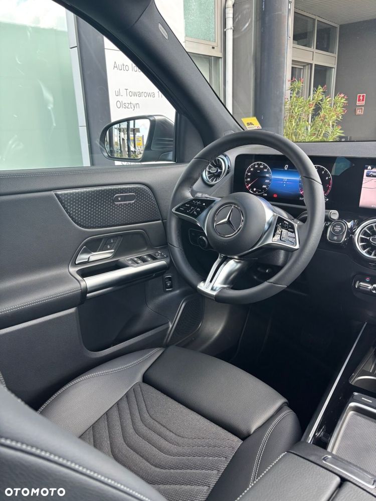 Mercedes-Benz GLA - 19