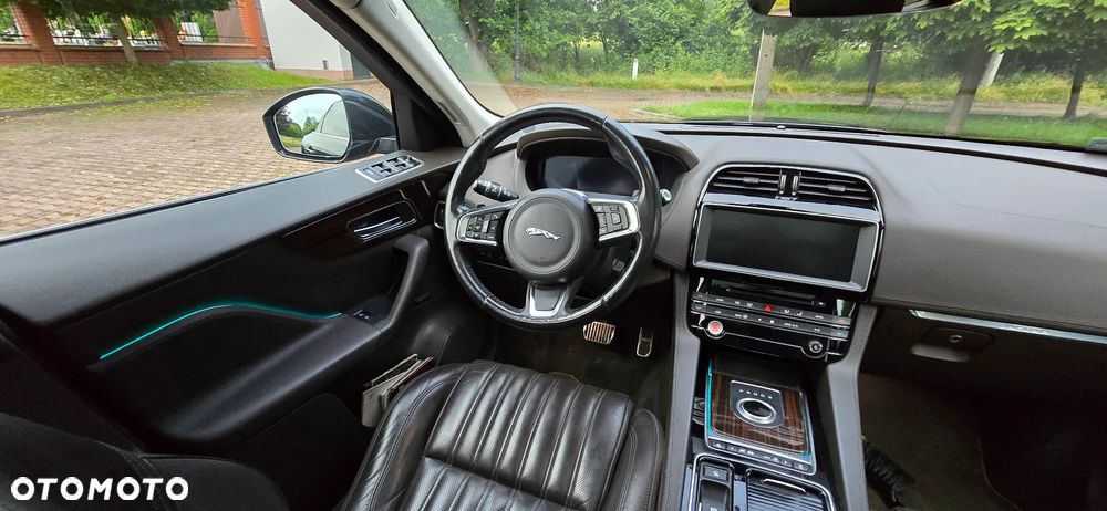 Jaguar F-Pace 3.0 TDV6 AWD Portfolio - 8