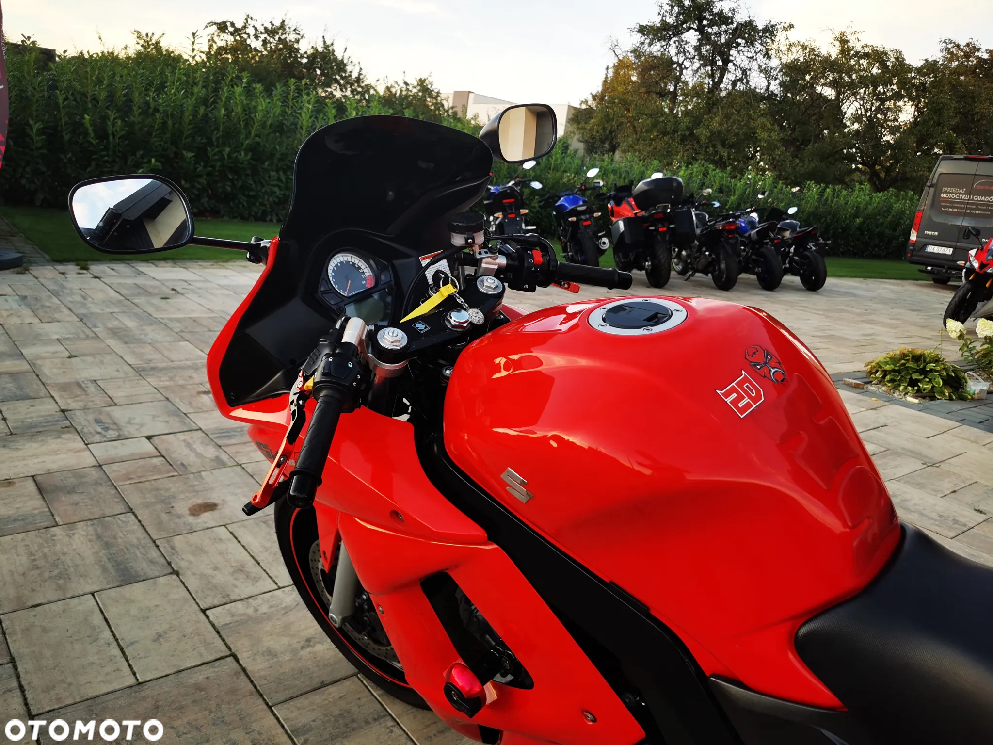 Suzuki SV - 9