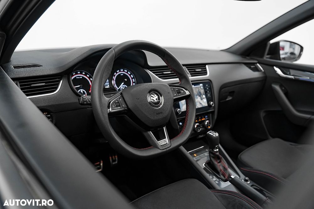 Skoda Octavia 2.0 TDI DSG 4X4 RS - 18