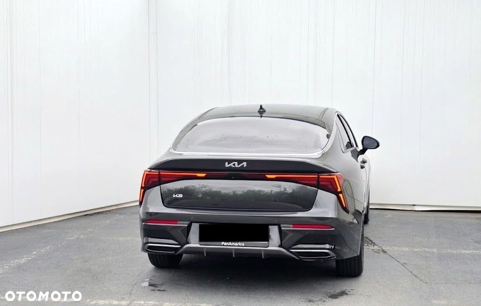 Kia K5 - 4