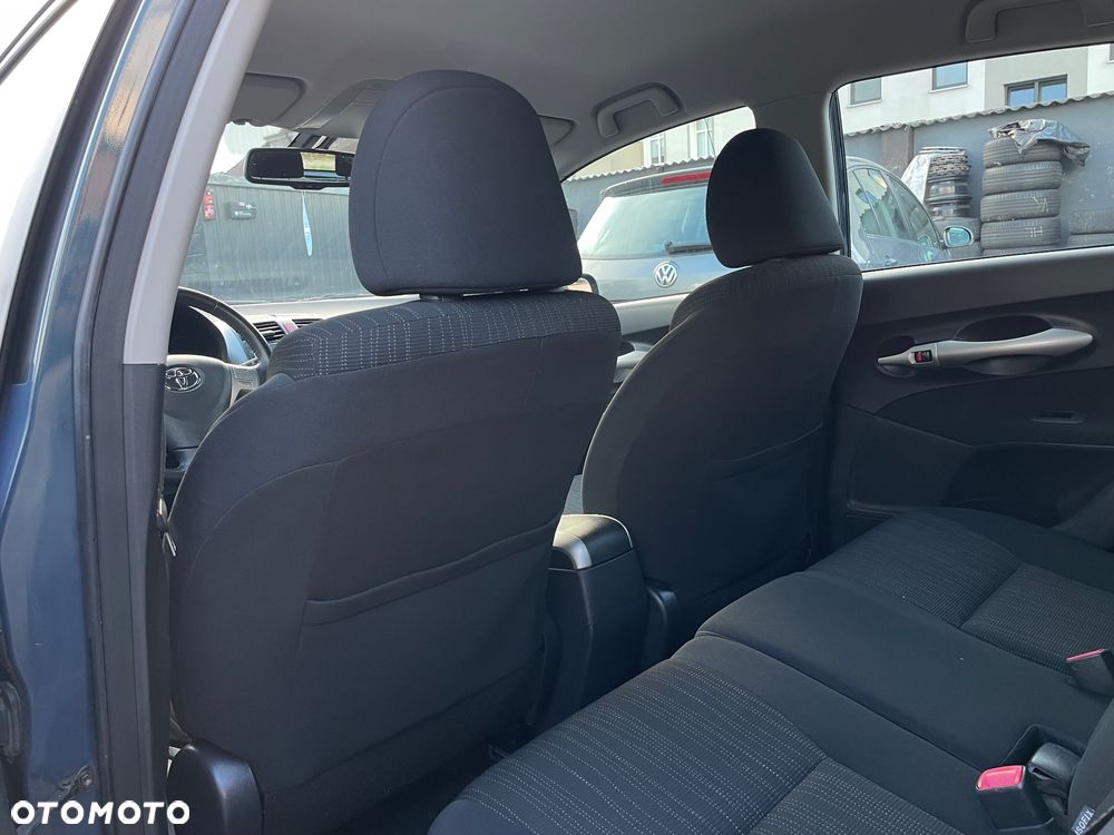 Toyota Auris 2.0 D-4D - 16