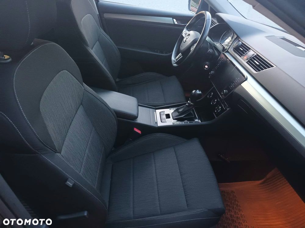 Skoda Superb 1.8 TSI Ambition DSG - 10