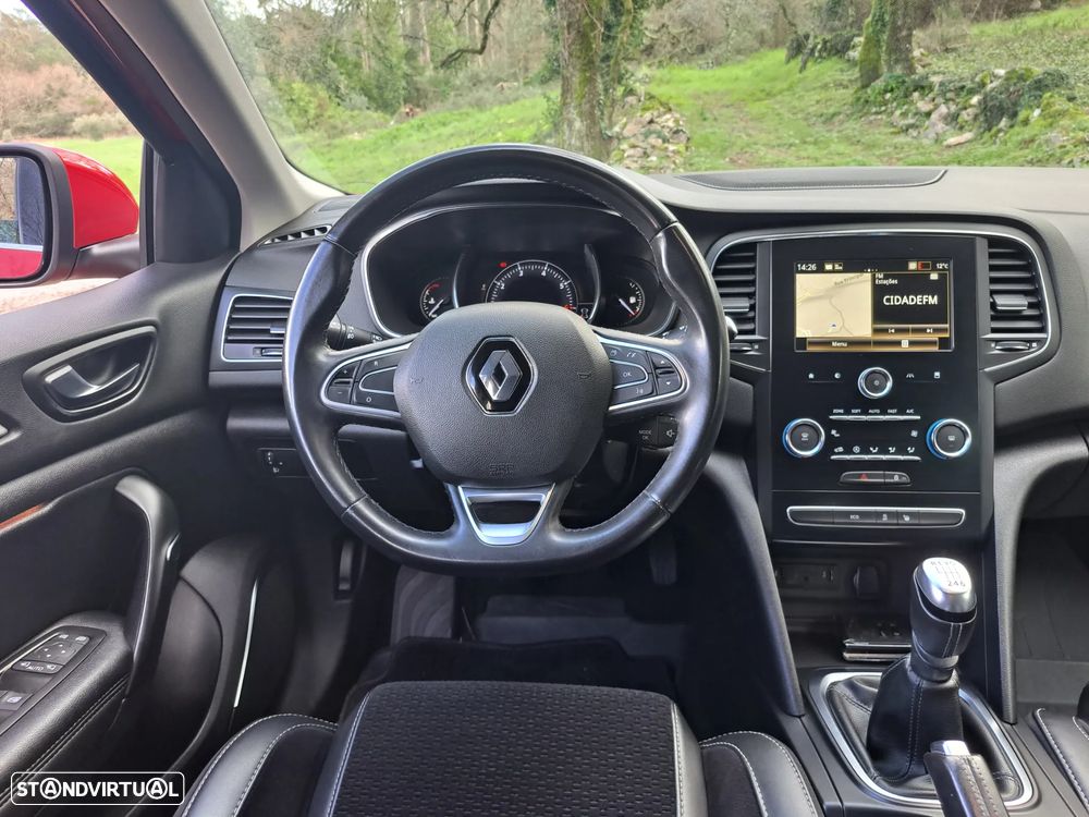 Renault Mégane TCe 140 GPF INTENS - 17