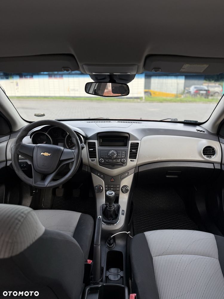Chevrolet Cruze - 8