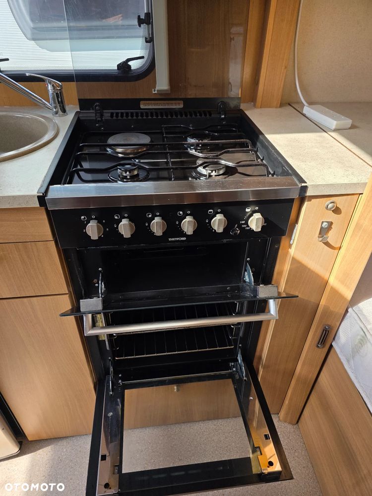SWIFT CHARISMA 535 - 17