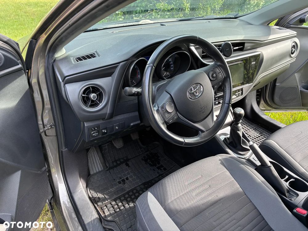 Toyota Auris 1.6 Active - 11