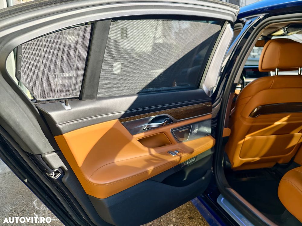 BMW Seria 7 740Le xDrive iPerformance - 16