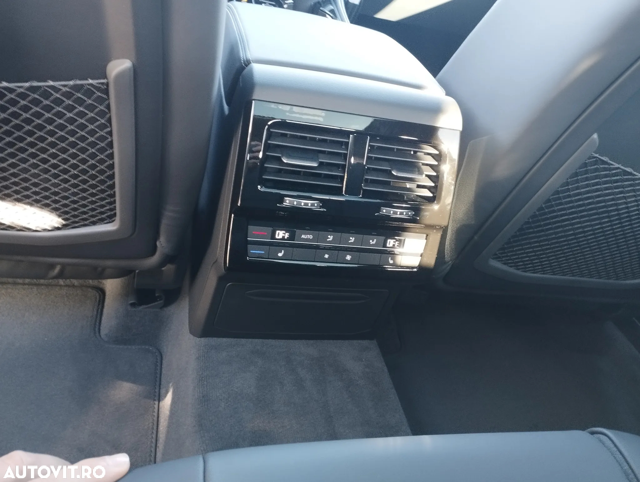 Volkswagen Touareg V6 TDI Elegance - 14