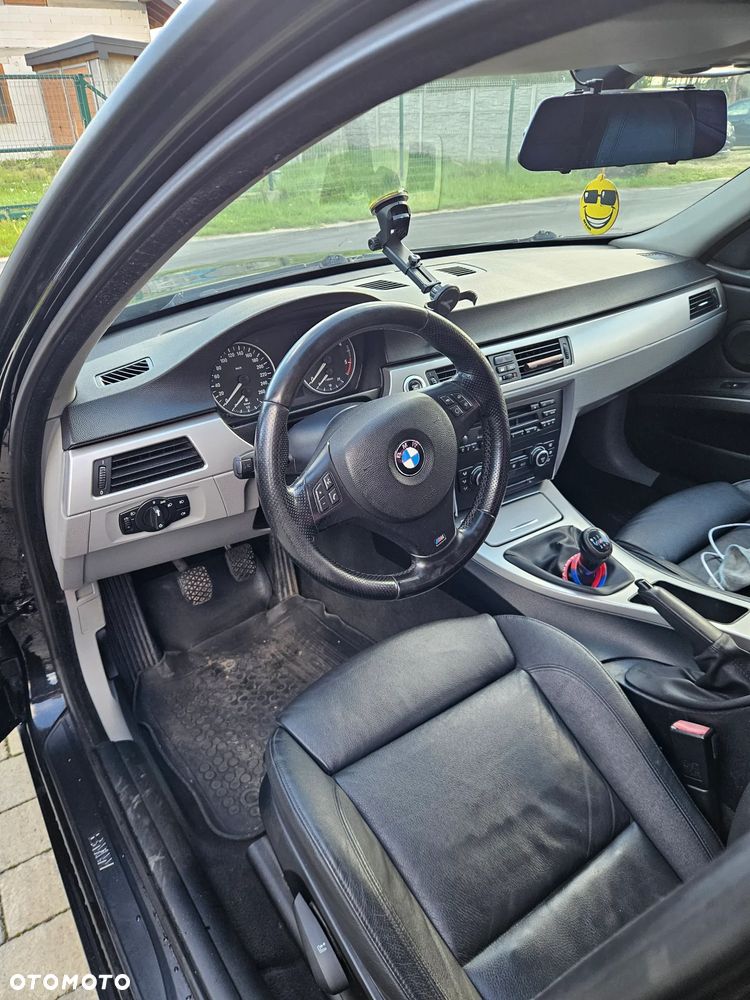BMW Seria 3 320d - 4