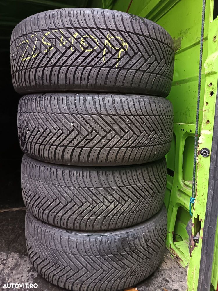 Anvelope 4sezoane ms 225 40 19 hankook 2023 6-8mm