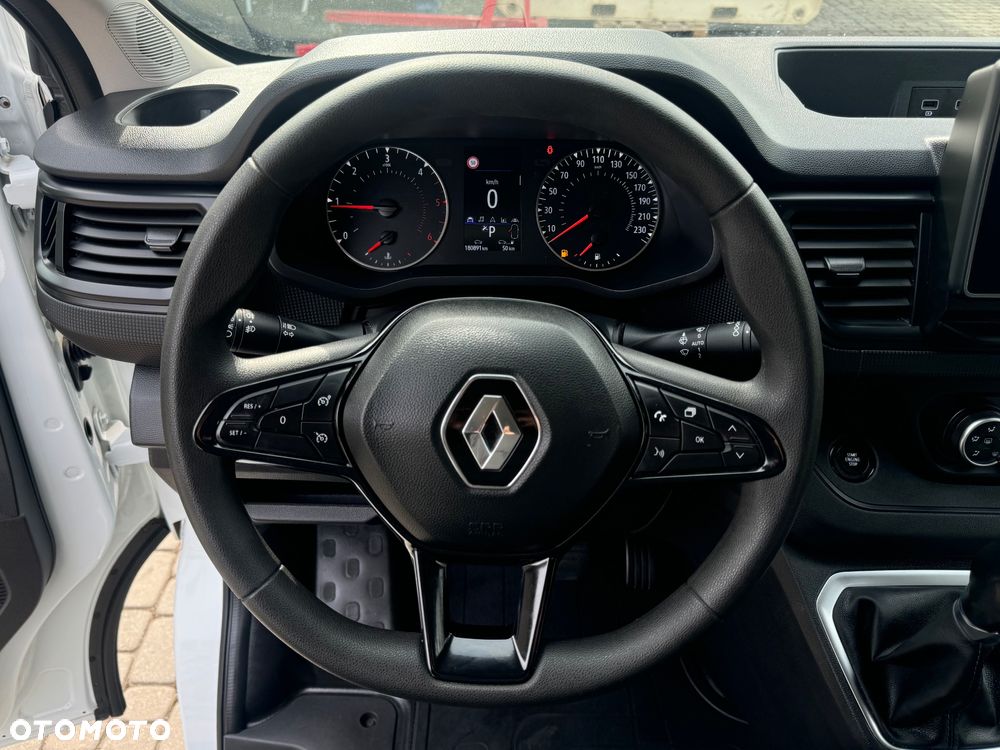 Renault Trafic - 19