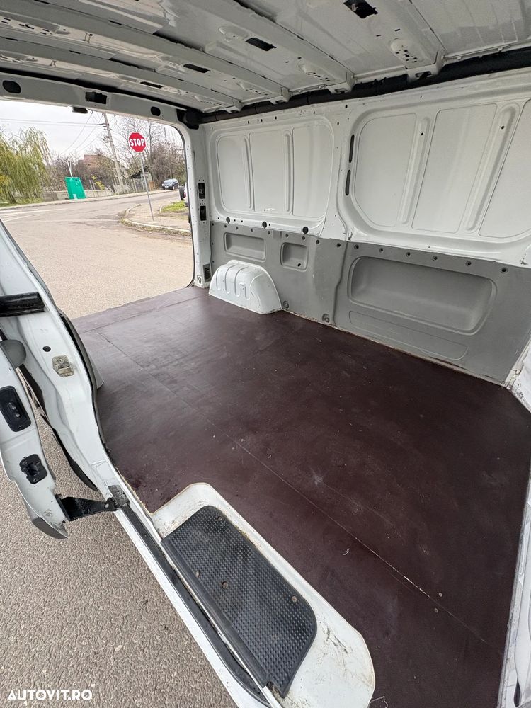 Renault Trafic 2.0 dCi 115 Combi L2H1 - 27