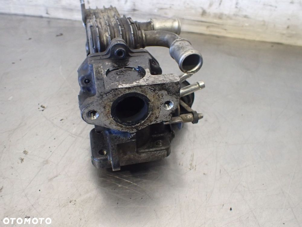 CHŁODNICA SPALIN VOLKSWAGEN PASSAT B6 2.0 03G131513J - 4