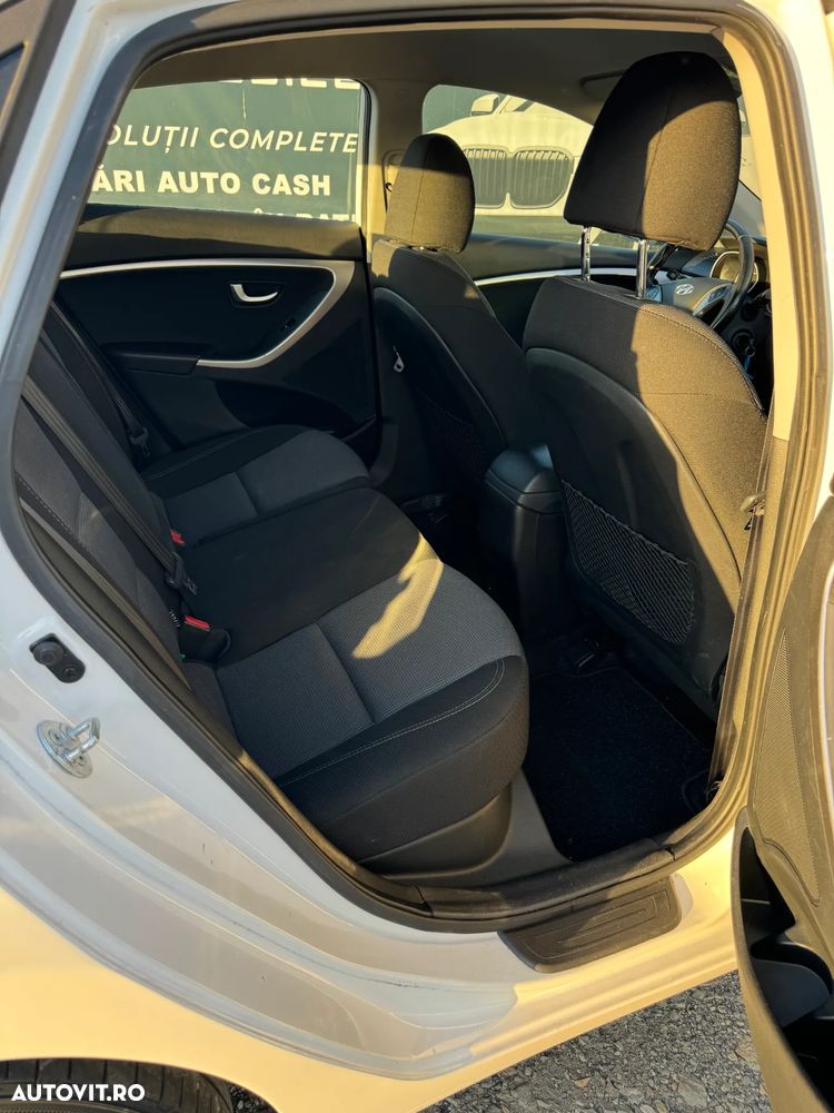 Hyundai i30 1.4 White Edition - 14