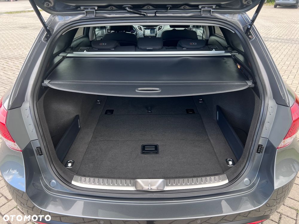 Hyundai i40 Kombi blue 1.7 CRDi Premium - 13