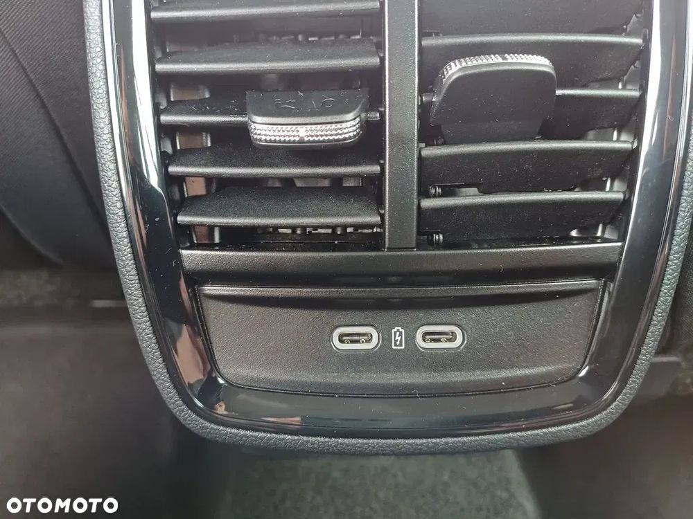 Skoda Kamiq 1.0 TSI Drive - 25