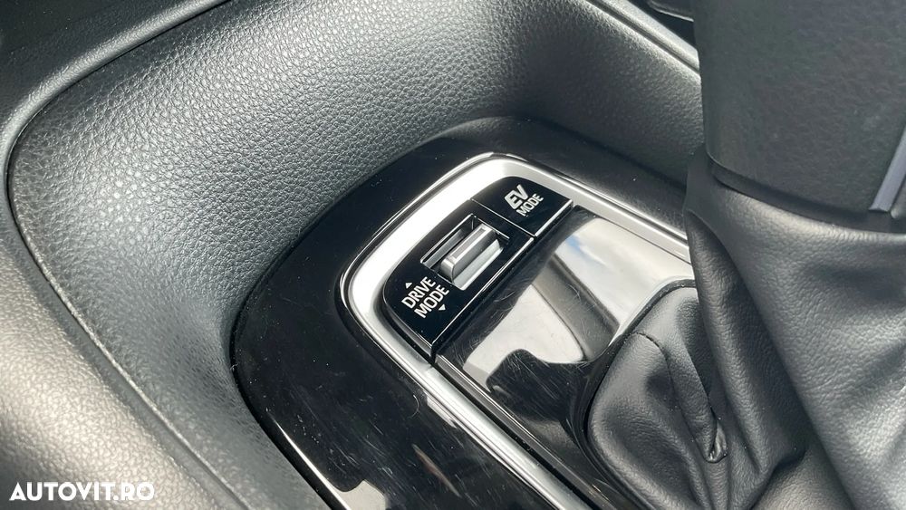 Toyota Corolla 1.8 HSD Dynamic - 34