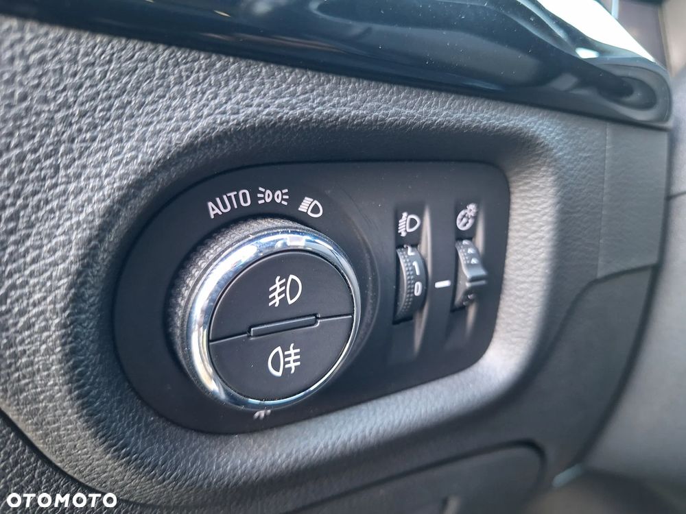 Opel Astra 1.4 Turbo Dynamic - 17