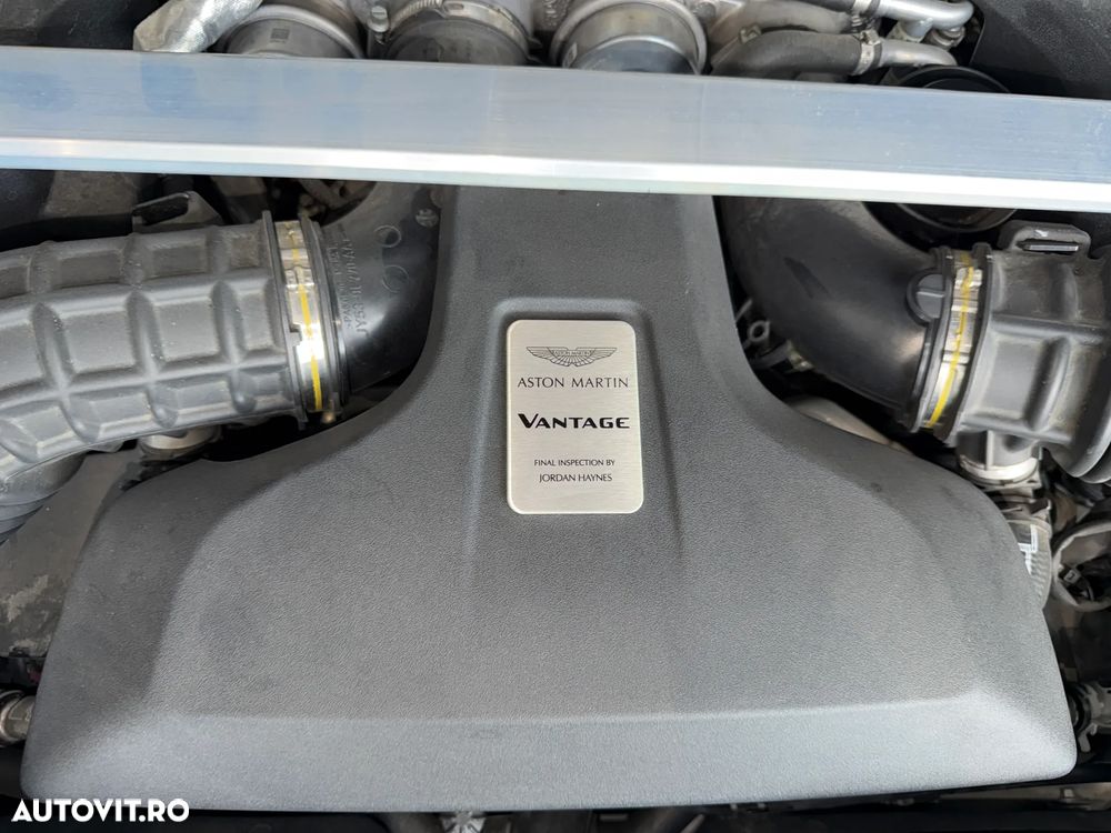 Aston Martin V8 Vantage Standard - 20