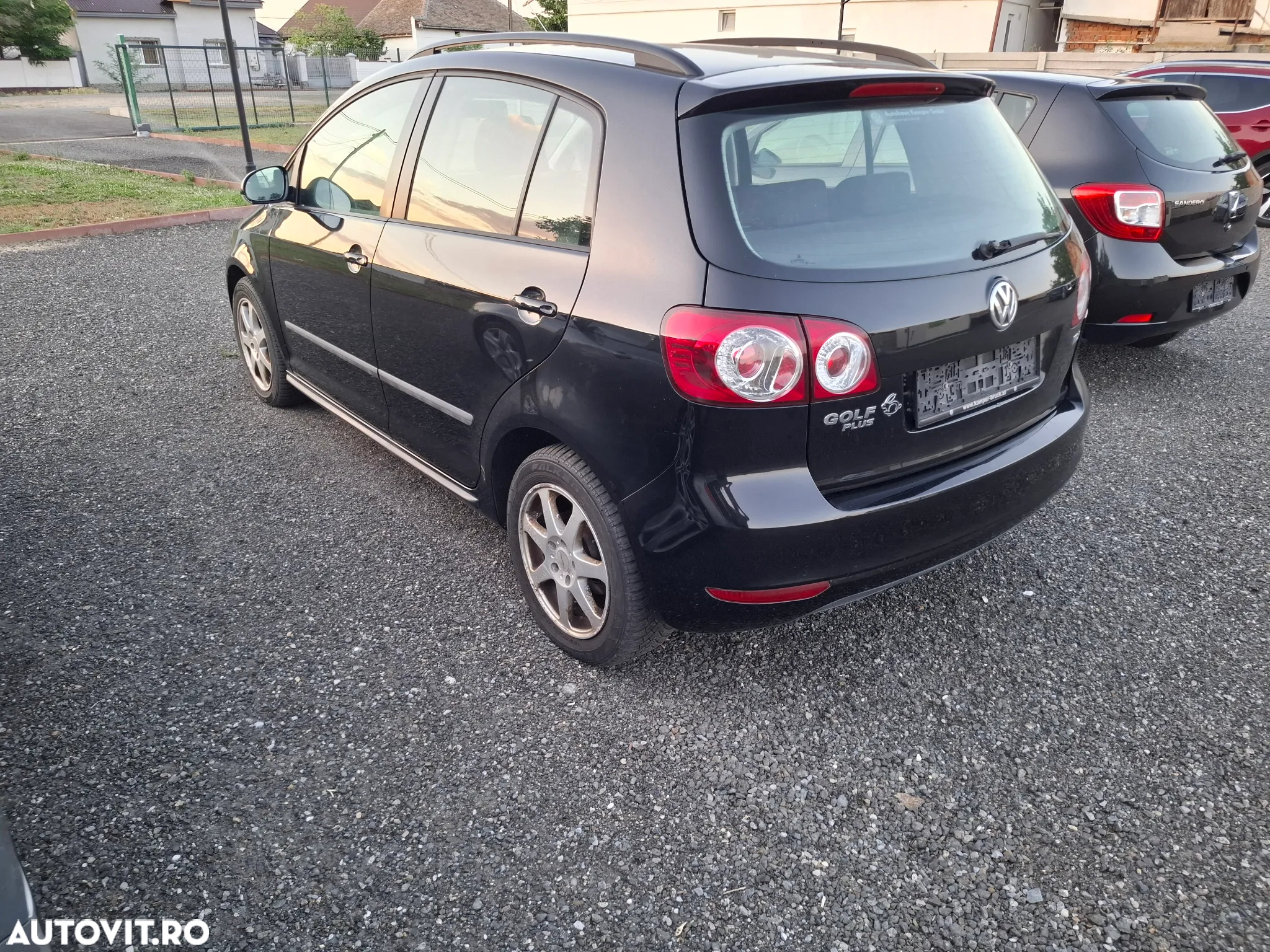 Volkswagen Golf 1.6 TDI DPF Trendline - 3