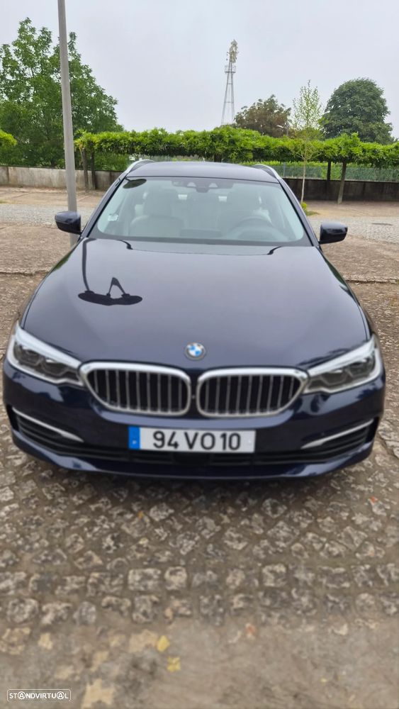 BMW 520 d xDrive Line Luxury Auto — fotografia 3
