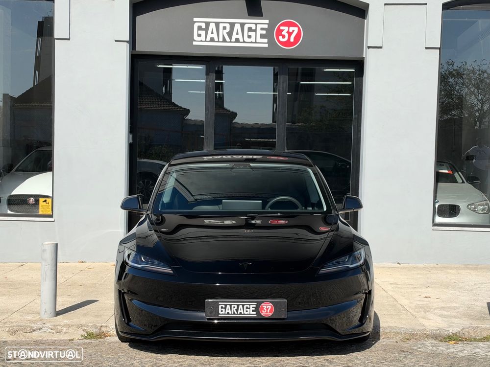 Tesla Model 3 2024 photo 2