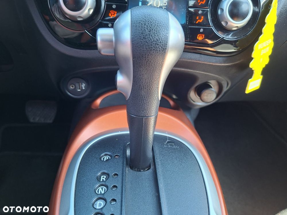 Nissan Juke 1.6 N-Connecta Xtronic - 34