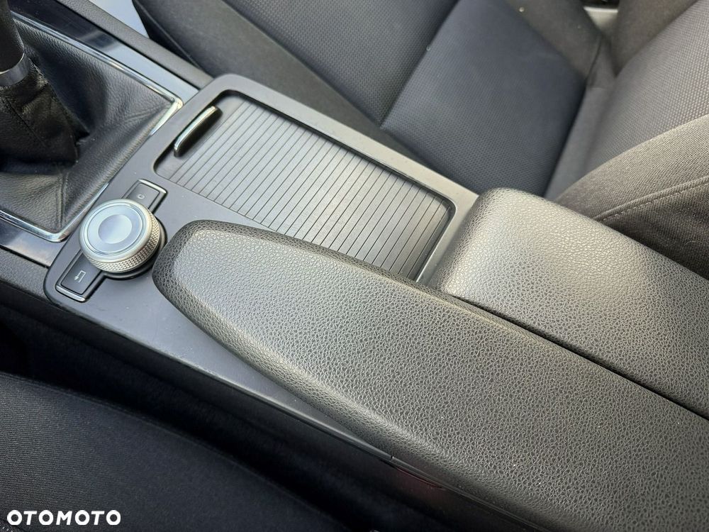 Mercedes-Benz Klasa C 200 CDI Avantgarde Edition - 20