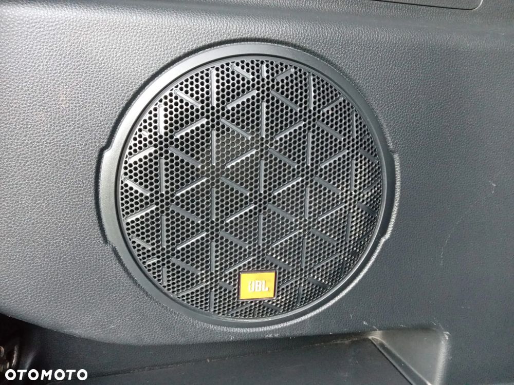 Toyota RAV4 2.5 Hybrid Black Edition by JBL 4x2 - 13