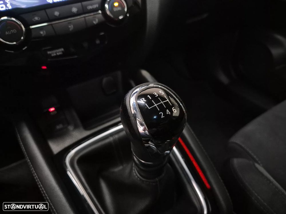 Nissan Qashqai 1.5 dCi N-Connecta J18 - 25