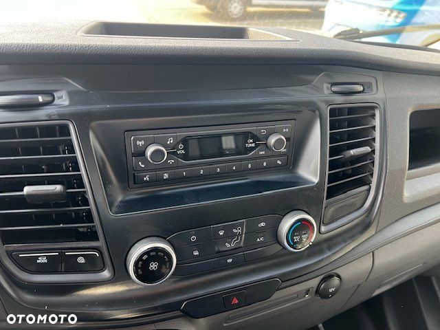 Ford Transit - 10