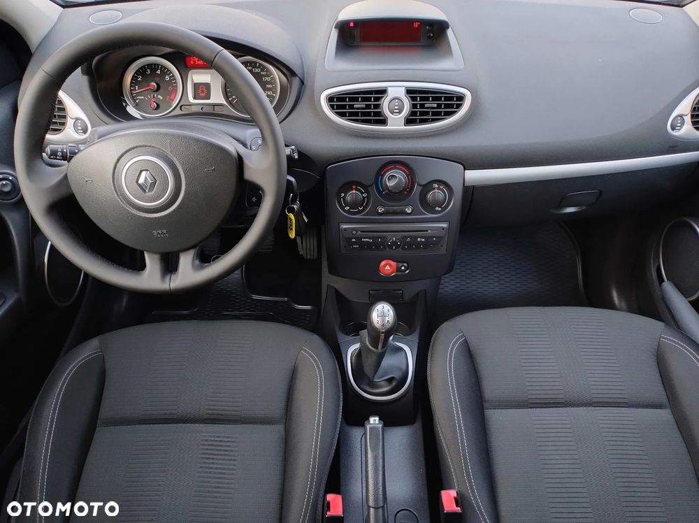 Renault Clio 1.2 16V Dynamique - 24