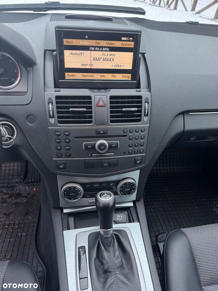 Mercedes-Benz Klasa C 200 CDI DPF Automatik BlueEFFICIENCY Avantgarde - 13