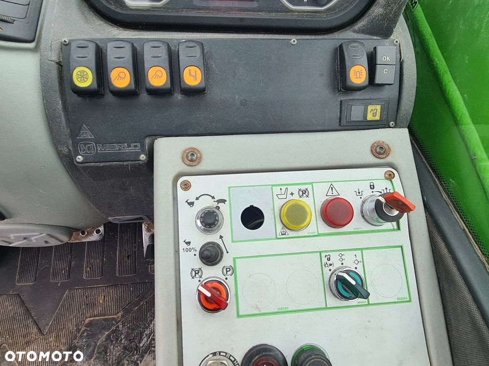 Merlo P40.7 - 15