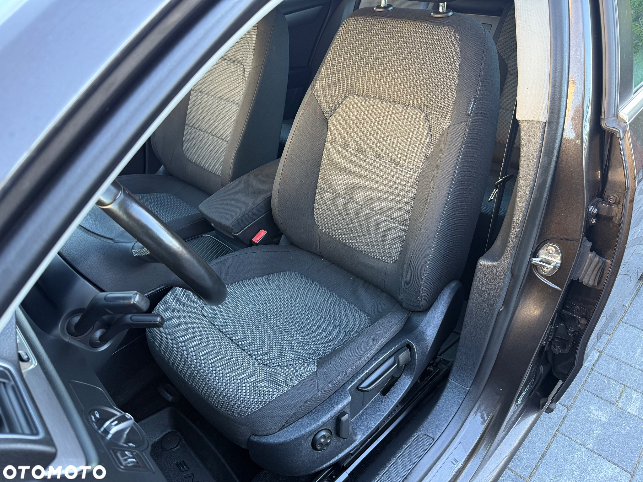 Volkswagen Passat 2.0 TDI Highline - 13