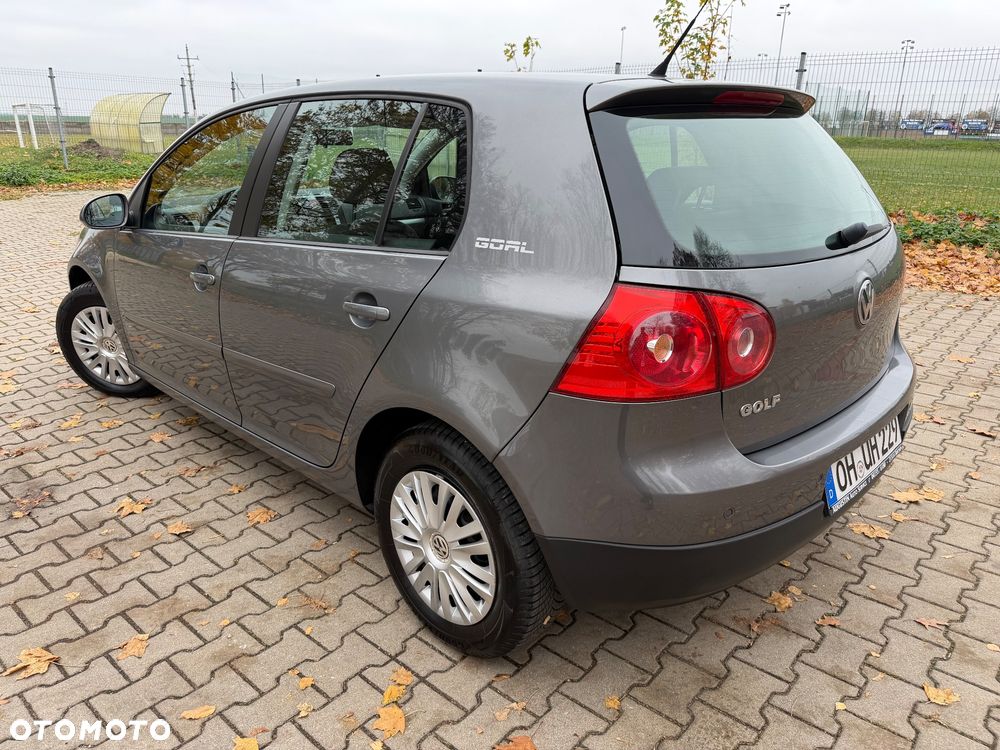 Volkswagen Golf - 4