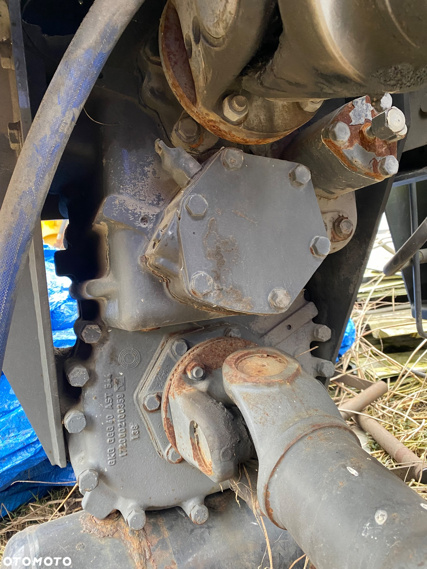 Skrzynia redukcyjna rozdzielcza MAN Mercedes  ZF F7121.924/010264/ - 2