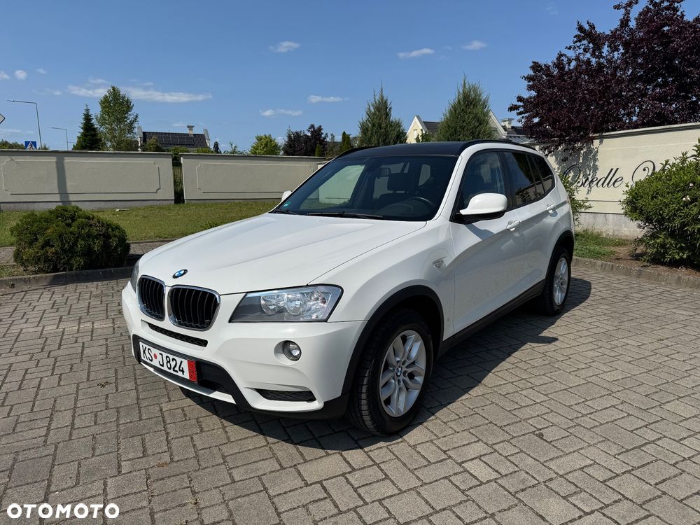 BMW X3 xDrive28i Sport-Aut - 3