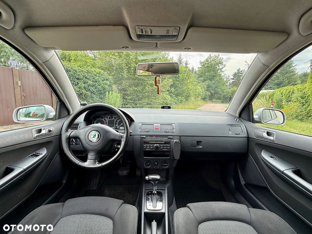 Skoda Fabia 1.4 16V Automatik Sport - 4